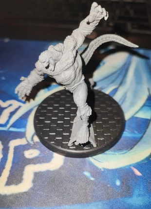 Killer Croc knight models, marca: Knight models, estado: Muy bueno, 15,00 €, 16,45 € Protección al comprador incluida