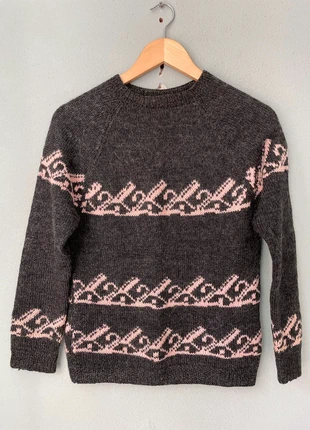 Handgebreide trui wolblend maat XS/S, merk: Hand Knitted, staat: Heel goed, maat: XS / 34 / 6, € 10,00, € 11,20 inclusief Kopersbescherming