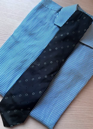 Cravate noir avec un motifs circulaire, brand: Vintage Dressing, condition: Very good, €4.60, €5.53 includes Buyer Protection Pro