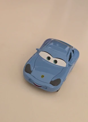 Cars
Sally 1:55, merk: Disney, staat: Nieuw zonder prijskaartje, maat: Universeel, € 5,95, € 6,95 inclusief Kopersbescherming