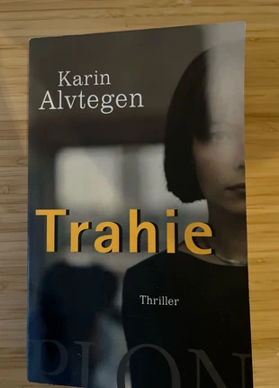 Trahie - Karin Alvtegen, condizioni: Ottime, €2.00, €2.80 include la Protezione acquisti