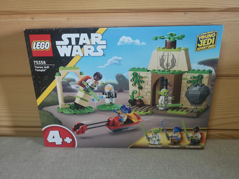 LEGO Star Wars Tenoo Jedi Temple Building Toys Set
