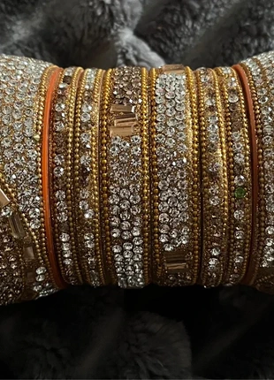 Lot de 14 bracelets Bollywood, marke: Pure, zustand: Neu, mit Etikett, 19,00 €, 20,65 € inklusive Vinted-Käuferschutz