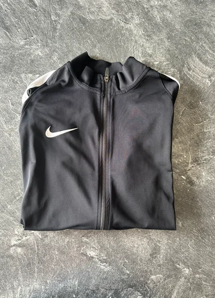 Gillet Nike, brand: Nike, condizioni: Ottime, taglia: L, €17.50, €19.08 include la Protezione acquisti
