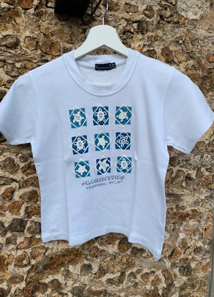 T shirt 9/10ans Mauritius Blanc et Bleu , état: Très bon état, taille: 10 ans / 140 cm, 2,00 €, 2,80 € Protection acheteurs incluse