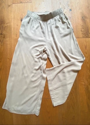 H&M Beige Wide-Leg Pants Size S, marque: H&M, état: Bon état, taille: S / 36 / 8, 8,00 €, 9,10 € Protection acheteurs incluse