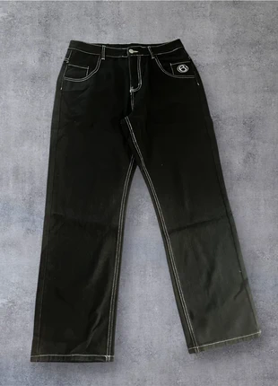 Jean large noir brodé, marque: Vintage Dressing, état: Neuf sans étiquette, taille: M, 28,00 €, 30,10 € Protection acheteurs incluse