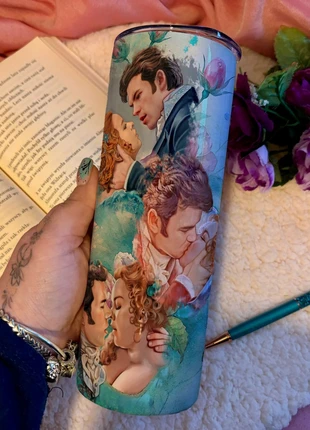 Penelope and Colin Bridgerton tumbler thermo mug, marca: Mug, estado: Muito bom, €15.00, €16.45 inclui Proteção do Comprador Pro