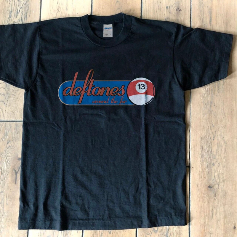 Short sleeved deftones ball shirt Tee