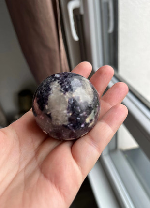 Sphere lepidolite, marque: Lepidolite, état: Très bon état, 20,00 €, 21,70 € Protection acheteurs incluse