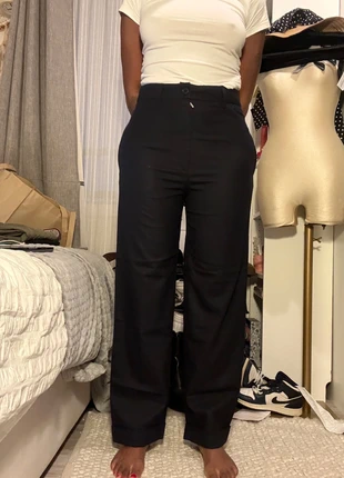 Pantalon en laine droit cyrilllus, marque: Cyrillus, état: Neuf sans étiquette, taille: M / 38 / 10, 45,00 €, 47,95 € Protection acheteurs incluse