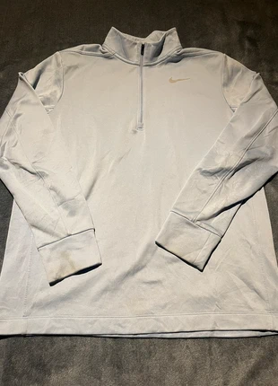 Haut Nike bleu clair Taille M, marke: Nike, zustand: Gut, größe: M, 15,00 €, 16,45 € inklusive Vinted-Käuferschutz