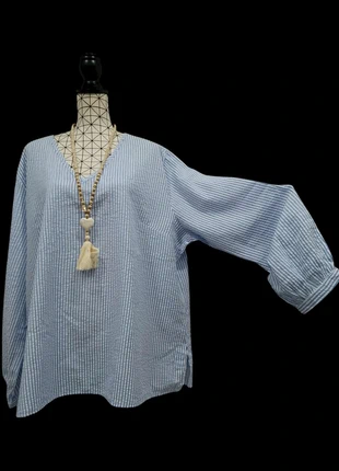 Blouse rayée bleu & blanc grande taille 52 – Col V élégant et fente avant 🌸, marque: Mylène, état: Neuf sans étiquette, taille: 6XL / 52 / 24, 16,71 €, 18,25 € Protection acheteurs (Pro) incluse