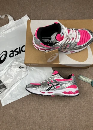 Asics Gel Kayano 14 Rose Noir Taille 39, marke: Asics, zustand: Sehr gut, größe: 39, 69,90 €, 74,10 € inklusive Vinted-Käuferschutz