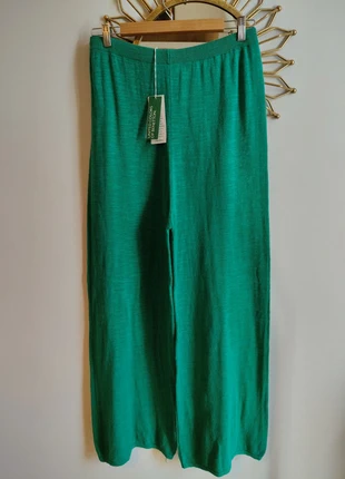 Pantaloni United Colors of Benetton, M, nuovi, misure nelle foto, 70 % cotone e 30% lino, marca: United Colors of Benetton, estado: Novo com etiquetas, tamanho: M / 38 / 10, €24.00, €25.90 inclui Proteção do Comprador