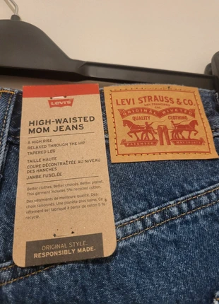 SIZE 25 Brand new pair of Levi's High-Waisted Mom Jeans, brand: Levi's, condition: New with tags, size: One size, £40.00, £42.70 includes Buyer Protection