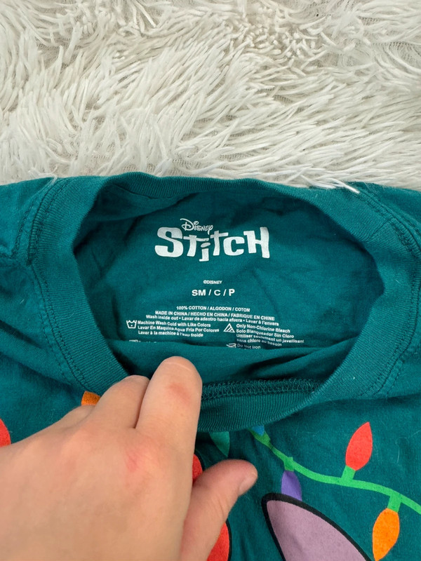 Disney stitch graphic shirt 3