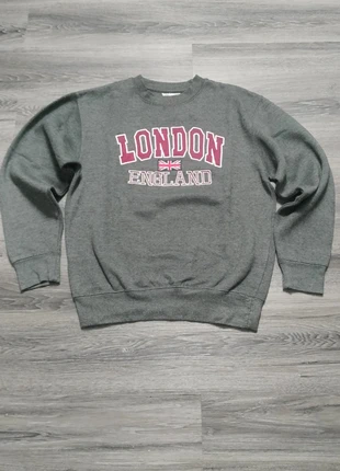 Sweat London, merk: ZONE ONE, staat: Heel goed, maat: M, € 4,50, € 5,43 inclusief Kopersbescherming