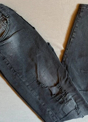 Pantalon slim troué Projet x Paris taille 38 noir, marque: Project X Paris, état: Très bon état, taille: M, 10,00 €, 11,20 € Protection acheteurs incluse