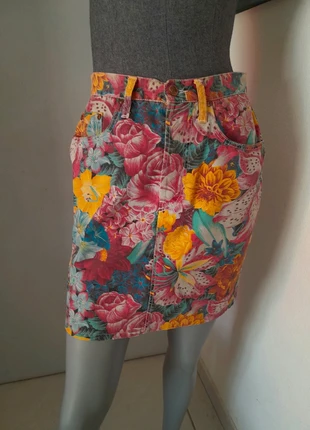 Jupe jean multicolore "Kenzo", marke: Kenzo, zustand: Sehr gut, größe: M / 38 / 10, 19,00 €, 20,65 € inklusive Vinted-Käuferschutz