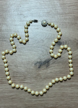 Vintage pearl necklace with flower diamonte clasp, brand: NO LABEL, condition: Good, £6.00, £7.00 includes Buyer Protection
