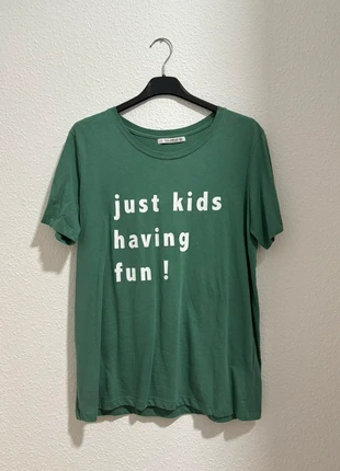 Camiseta Verde con Mensaje Talla L Pull and Bear, marque: Pull & Bear, état: Très bon état, taille: L / 40 / 12, 2,00 €, 2,80 € Protection acheteurs incluse
