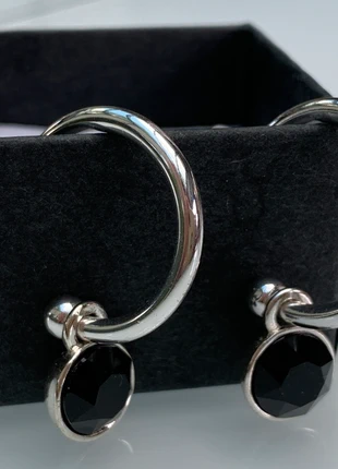 Créoles fantaisies avec pendentif noir, marca: Zara, estado: Muito bom, €12.00, €13.30 inclui Proteção do Comprador