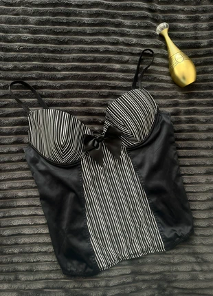 haut corset noir et blanc XS vintage, marca: La Redoute, estado: Bueno, tamaño: 85C, 5,00 €, 5,95 € Protección al comprador incluida