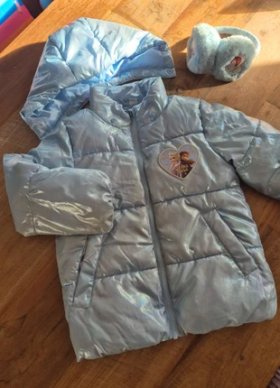 Winterjas Frozen, marque: H&M, état: Bon état, taille: 7 ans / 122 cm, 7,50 €, 8,58 € Protection acheteurs incluse