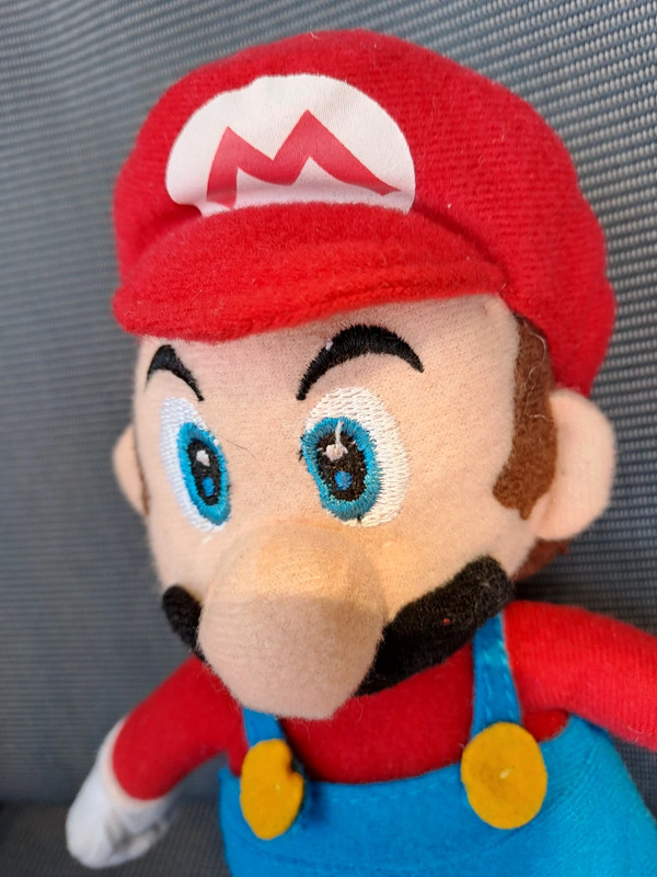 Peluche Mario Bros 25 cms