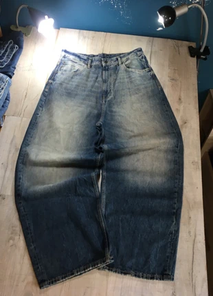 Jean baggy pull&bear vintage oversize Y2K 84, marke: Pull & Bear, zustand: Sehr gut, größe: W32 | DE 48, 26,00 €, 28,00 € inklusive Vinted-Käuferschutz