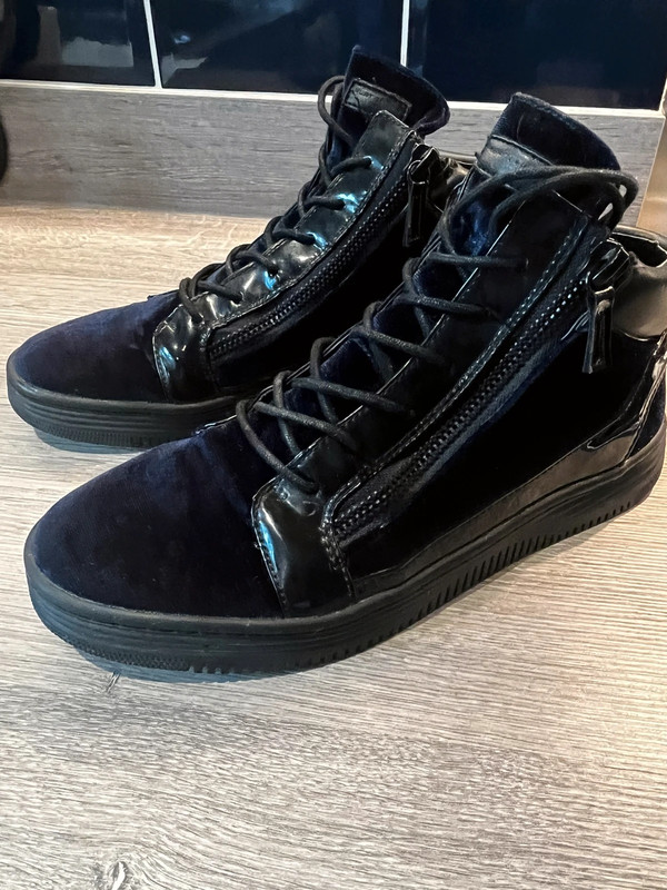 Kurt geiger store high tops