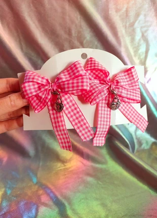 Pink gingham hair bows, merk: Lolita, staat: Nieuw zonder prijskaartje, € 3,50, € 4,38 inclusief Kopersbescherming