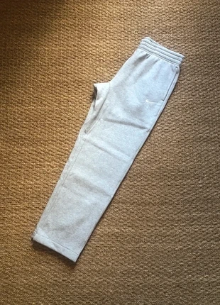 jogging NIKE gris coupe droite taille XL, brand: Nike, condizioni: Nuovo senza cartellino, taglia: XL, €30.00, €32.20 include la Protezione acquisti