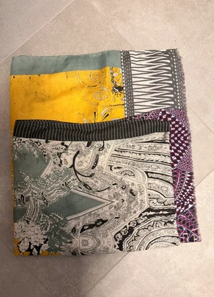 Leichtes Tuch, brand: La Boutique, condizioni: Buone, €6.00, €7.00 include la Protezione acquisti