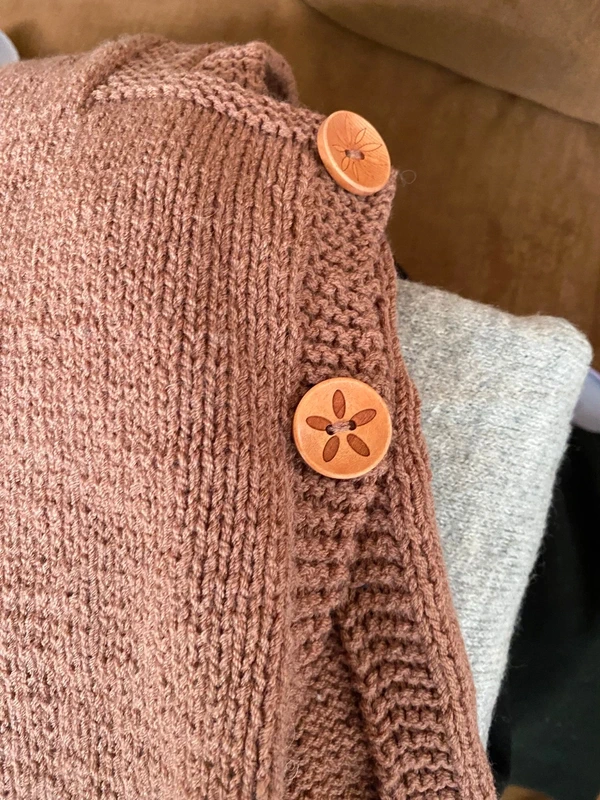 Gilet en maille bouclé marron avec gros boutons T 38 - photo numéro 5