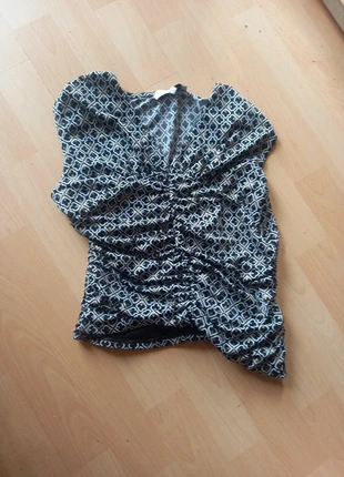 Vend t-shirt MORGAN, marque: Morgan, état: Très bon état, taille: S / 36 / 8, 8,00 €, 9,10 € Protection acheteurs incluse