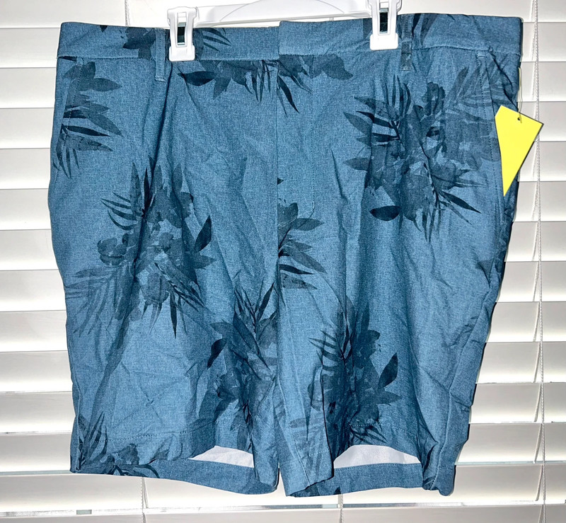 Blue Moisture Wicking Golf Shorts 3