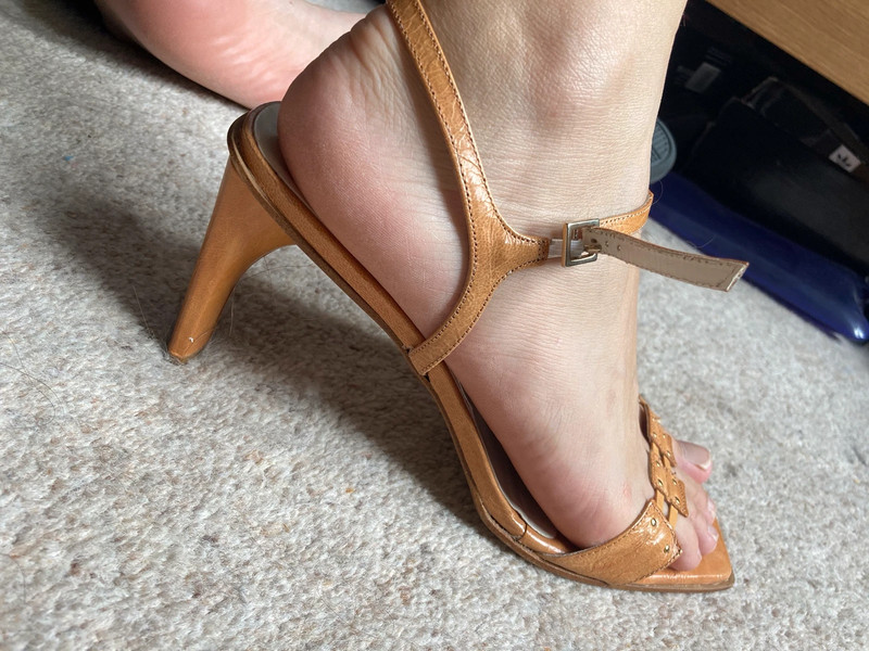 Tan leather heels on sale