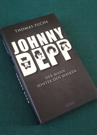 Buch: Johnny Depp - Der Mann hinter den Masken, staat: Heel goed, € 6,00, € 7,00 inclusief Kopersbescherming