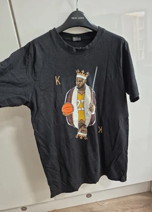 LeBron James T-shirt, brand: Mister Tee, condition: Good, size: M, £3.00, £3.85 includes Buyer Protection