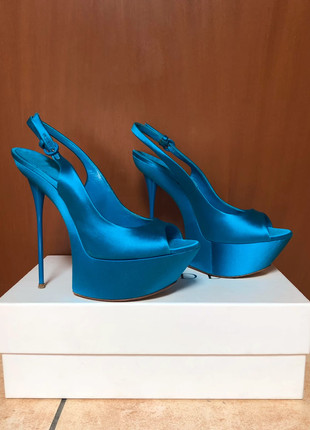 Sandali di Casadei color azzurro tiratura limitata 