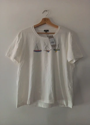 T-shirt Un jour ailleurs modèle Croisiere taille 4 neuf avec étiquette, marque: Un Jour Ailleurs, état: Neuf avec étiquette, taille: XL / 42 / 14, 40,00 €, 42,70 € Protection acheteurs (Pro) incluse