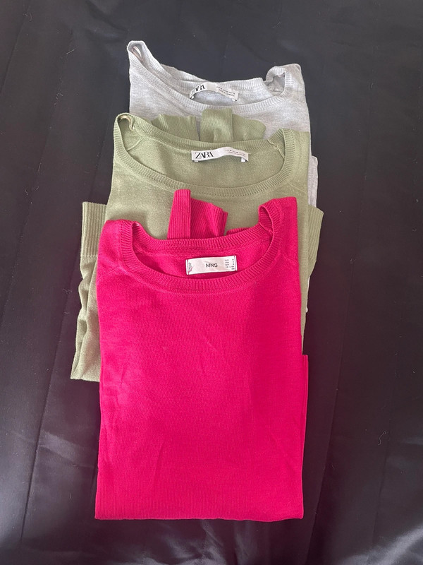 Conjunto de três camisola de malha de gola redonda. Duas da Zara e uma da Mango 1