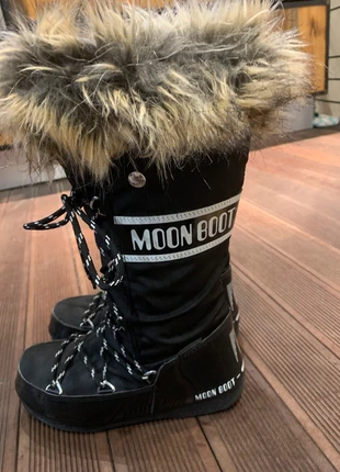 Après-ski Moon Boot Modèle Monaco Pointure 36 Très bon état, marque: Moon Boot, état: Très bon état, taille: 36, 75,00 €, 79,45 € Protection acheteurs incluse