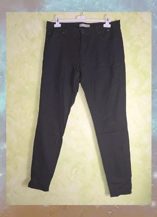 Fabulosos jeans elásticos color negro chica🌹, brand: Primark, condizioni: Ottime, taglia: XL / IT 46 / EU 42, €4.99, €5.94 include la Protezione acquisti