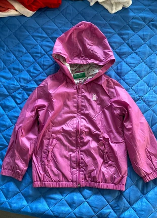 Giacca antivento (3-4 ans 100 cm) - Veste coupe-vent Fille, marque: United Colors of Benetton, état: Très bon état, taille: 3 ans / 98 cm, 5,00 €, 5,95 € Protection acheteurs incluse