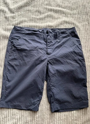 Short Columbia taille 40 en très bon état, marke: Columbia, zustand: Sehr gut, größe: W30 | DE 46, 7,00 €, 8,05 € inklusive Vinted-Käuferschutz