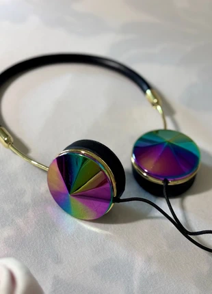 Multicolor gold chrome cable headphones, electronics glam rave music tumblr, marke: Vintage Dressing, zustand: Neu, 42,00 €, 44,30 € inklusive Vinted-Käuferschutz