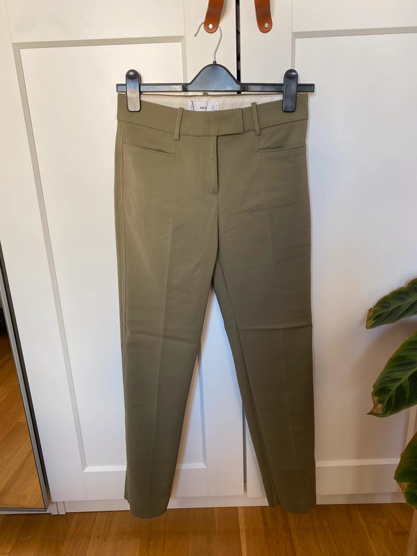 Pantalon kaki mango hotsell